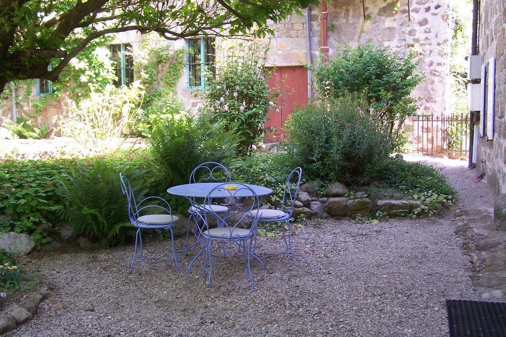 Salomony Chambre D'Hotes Marcols-les-Eaux Екстер'єр фото
